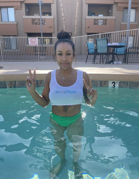 thatonegirlmikeyvlogs free pornstar gallery