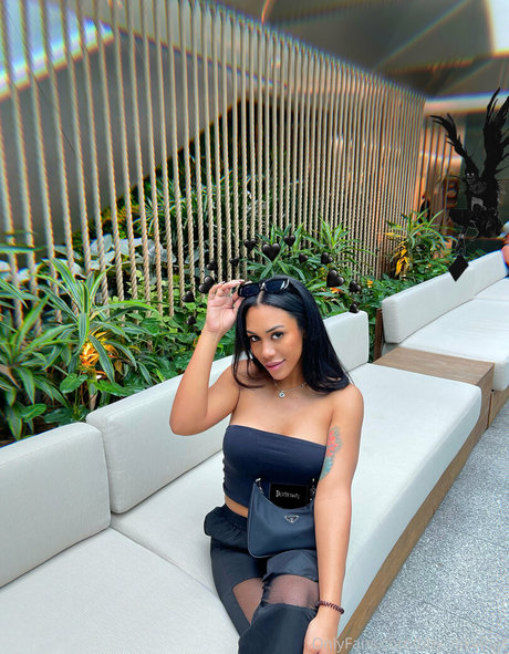 thatonegirlmikeyvlogs pornstar xxx pic