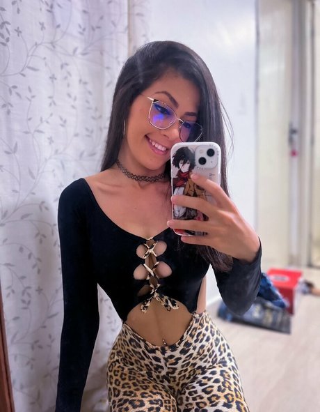 ArcanaahSz exclusive actress pictures