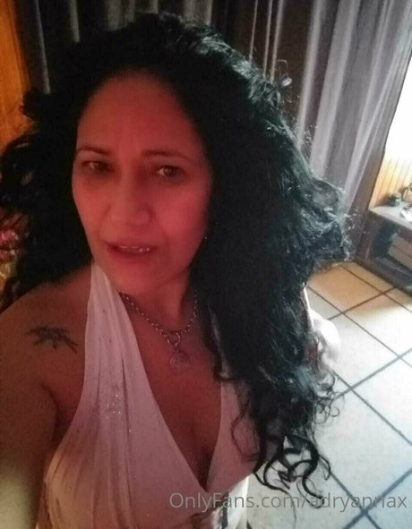 adryannax pornstar hot picture