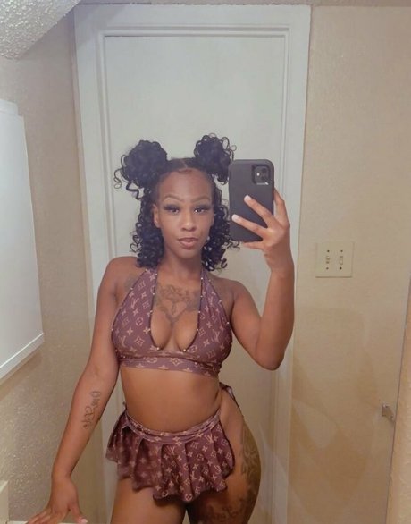 ms bitchlucky star nude pic