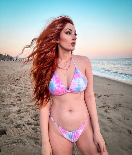 Nicole Simone model adult galleries