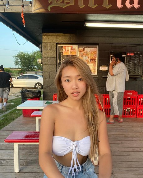 sandydianabang art model picture