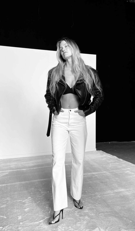 Bar Refaeli pornstar sexy galleries
