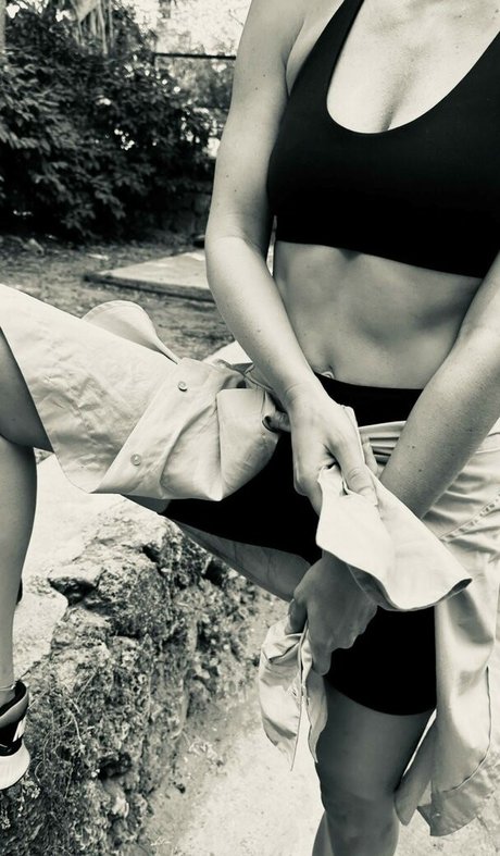 Bar Refaeli model xxx img