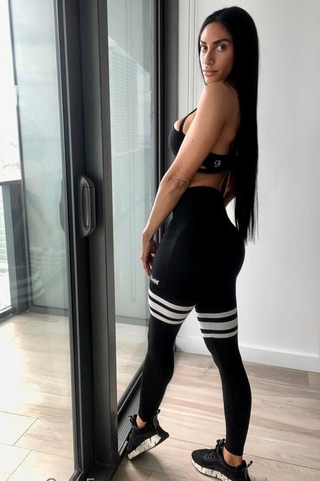 gym goddessss xxx model photo