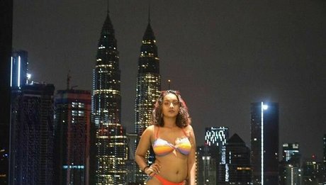 Indian Exhibition sex star galleries