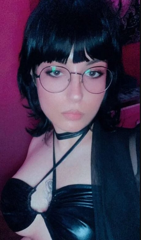 Sudemwah sex star image