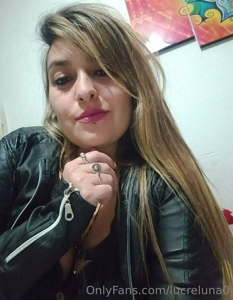 lucreluna0 pretty model photo