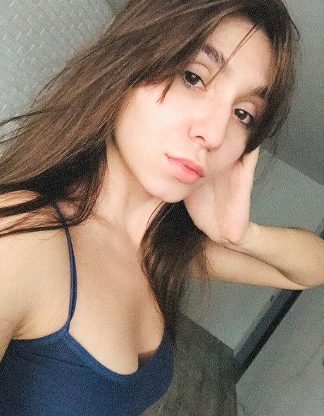 krisstile high quality actress pic