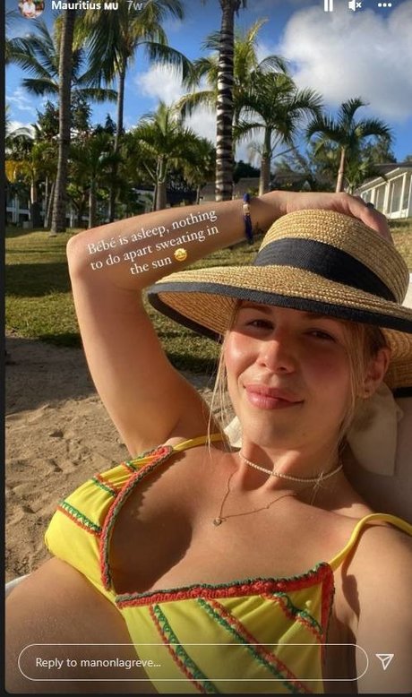 Manon Lagreve erotic actress pics