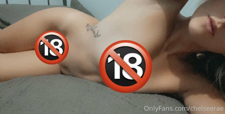 chelseerae art star photo