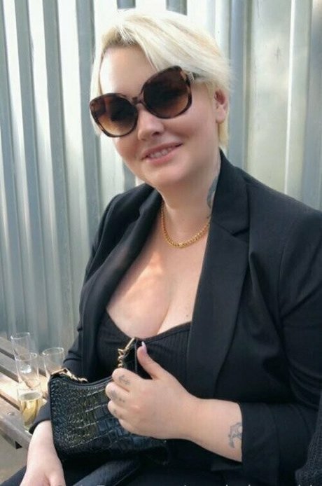 sandydoppeld erotic model image