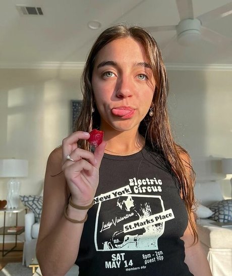 Ellie Rae Dobleske star erotic archive