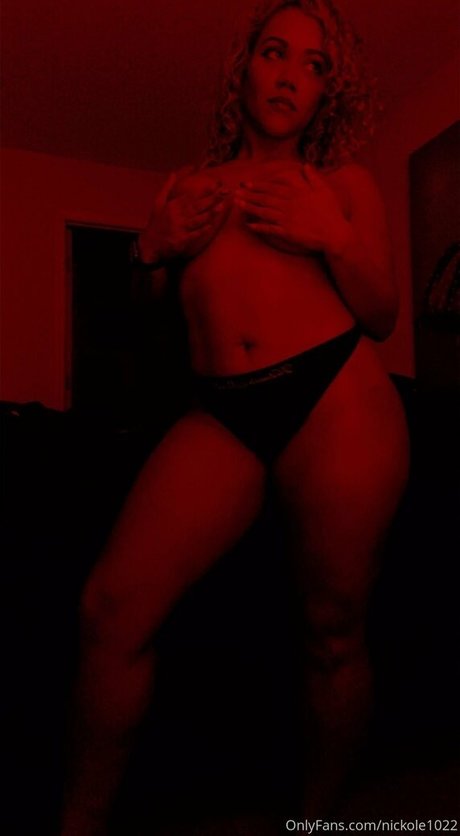 nickole1022 sexy pornstar photos