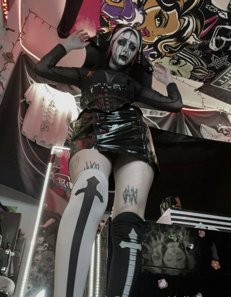 dollyhorror sexy star pictures