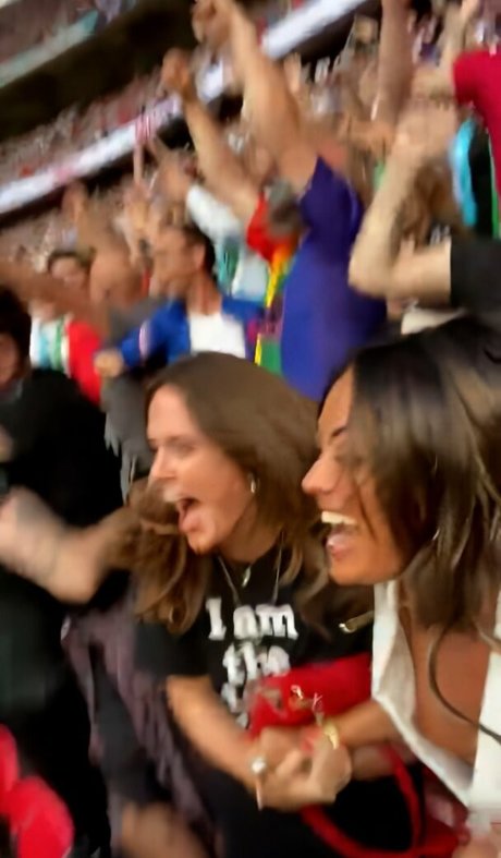 Jules Breach model high quality pic