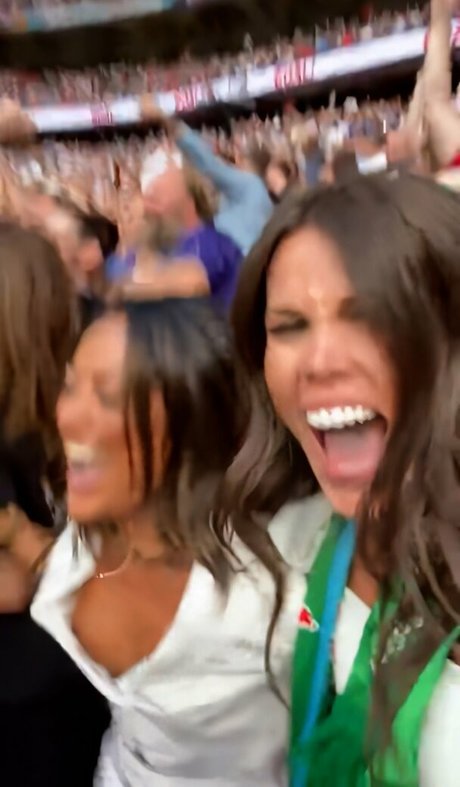 Jules Breach hd model gallery