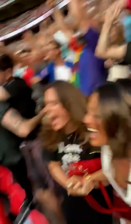 Jules Breach pornstar nice img