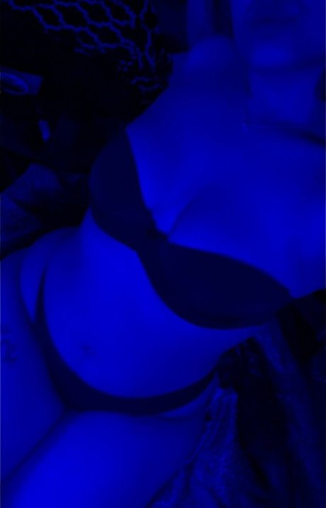 realginawaters xxx model picture