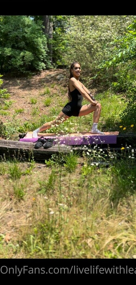 leahsade star high quality picture