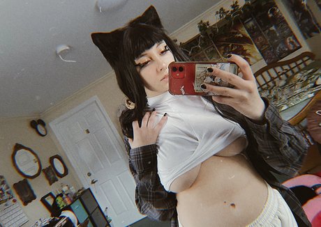 MothGardener star adult photo