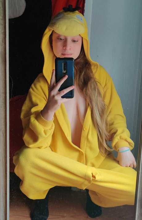 itsmintsalad sexy model gallery