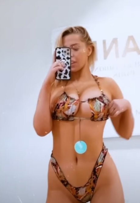 Violet Benson model exclusive photos