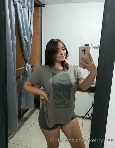 keittyfree model erotic photos