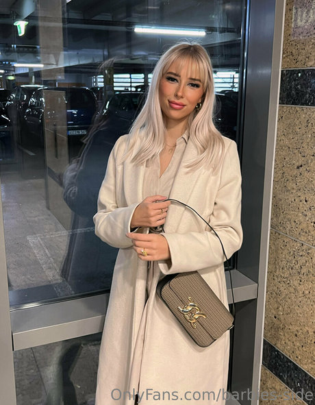 barbies side hot star photo