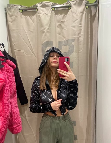 yaadashulya sexy pornstar archive