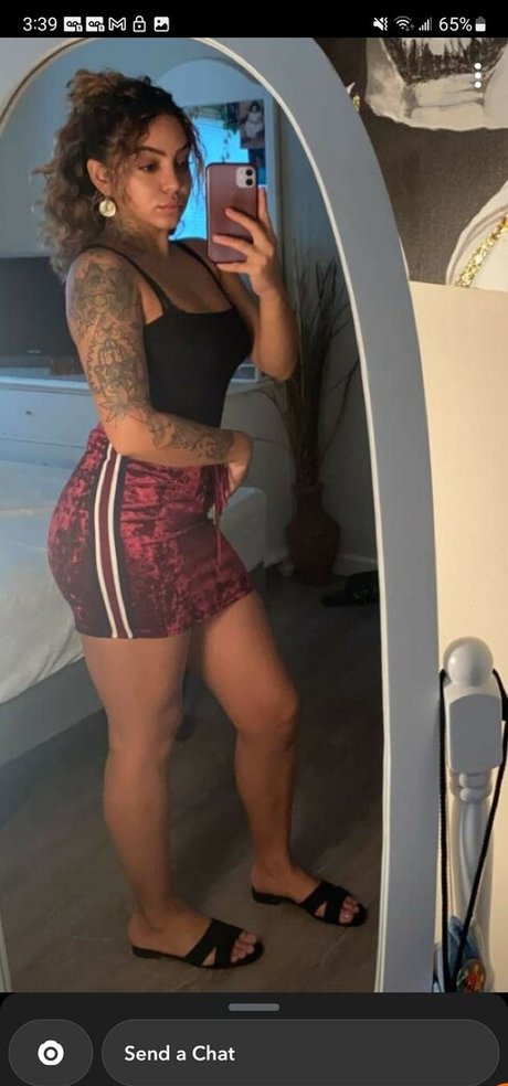 B mariee3 model hot pic