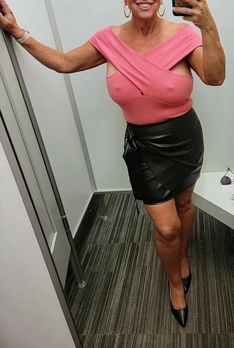 Crazychichi hd pornstar photos