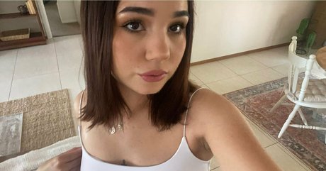 bellabxnny star pictures