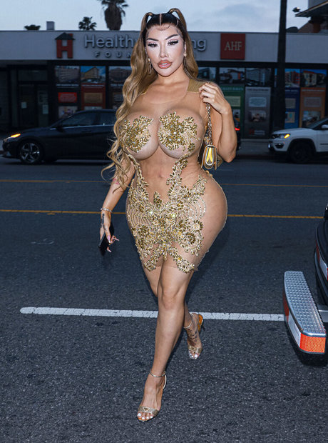 MsPalomares star pretty pic