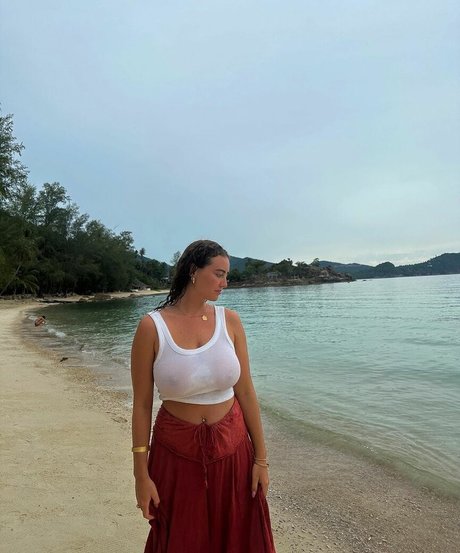 Ondine Mirosch star nude archive