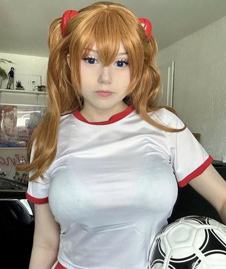 Upminaa model best pics