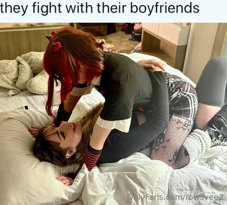 rowsvee2 hot pornstar photo