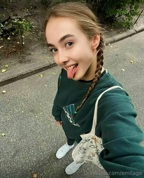 emilage star sex pictures