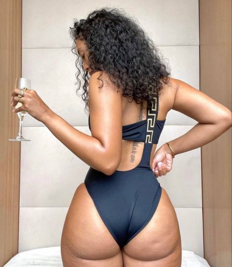 AishaaaMarie naked actress gallery