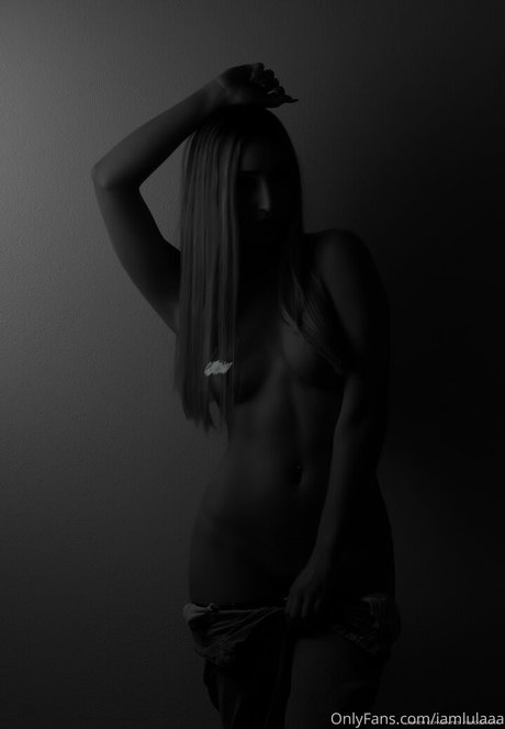 iamlulaaa hot model photo
