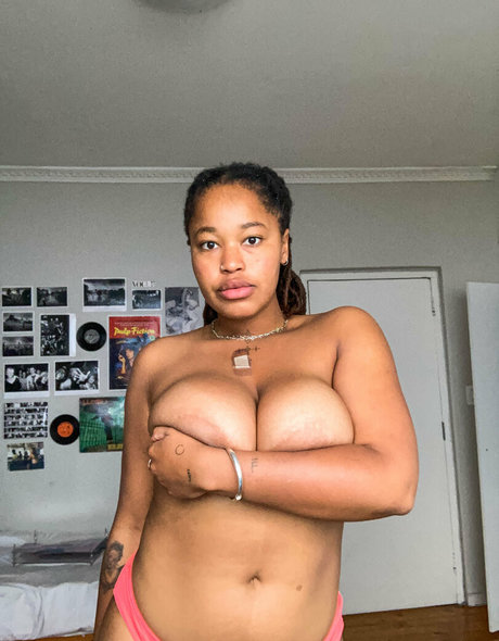 arielcosmo Profile pic