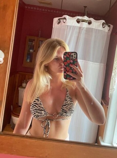 vanessaahlstrom best actress photo