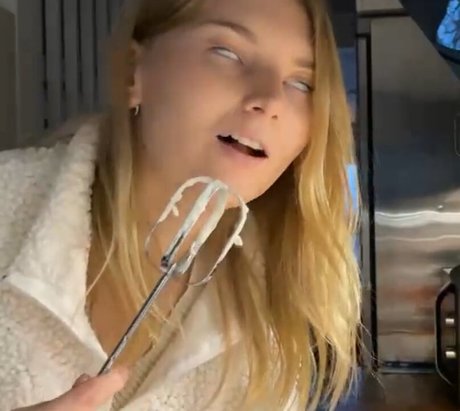 vanessaahlstrom exclusive actress image