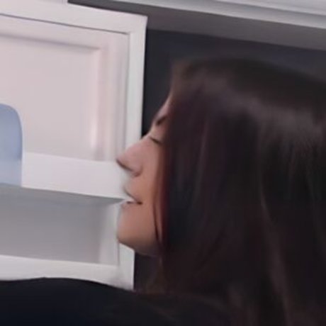 Notanyla beautiful model picture