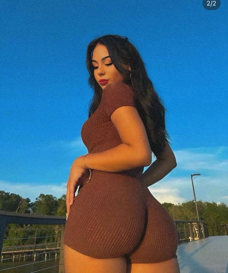 B zosaaa Belen exclusive star pics