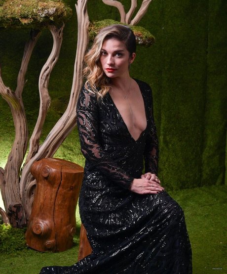 Annie Murphy pornographic actress photo