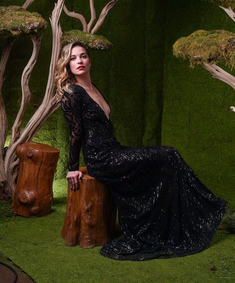 Annie Murphy pornstar free img