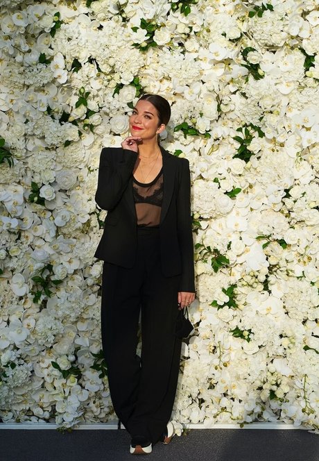 Annie Murphy xxx star pic