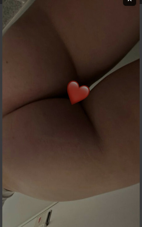 Noxaim model sexy pics